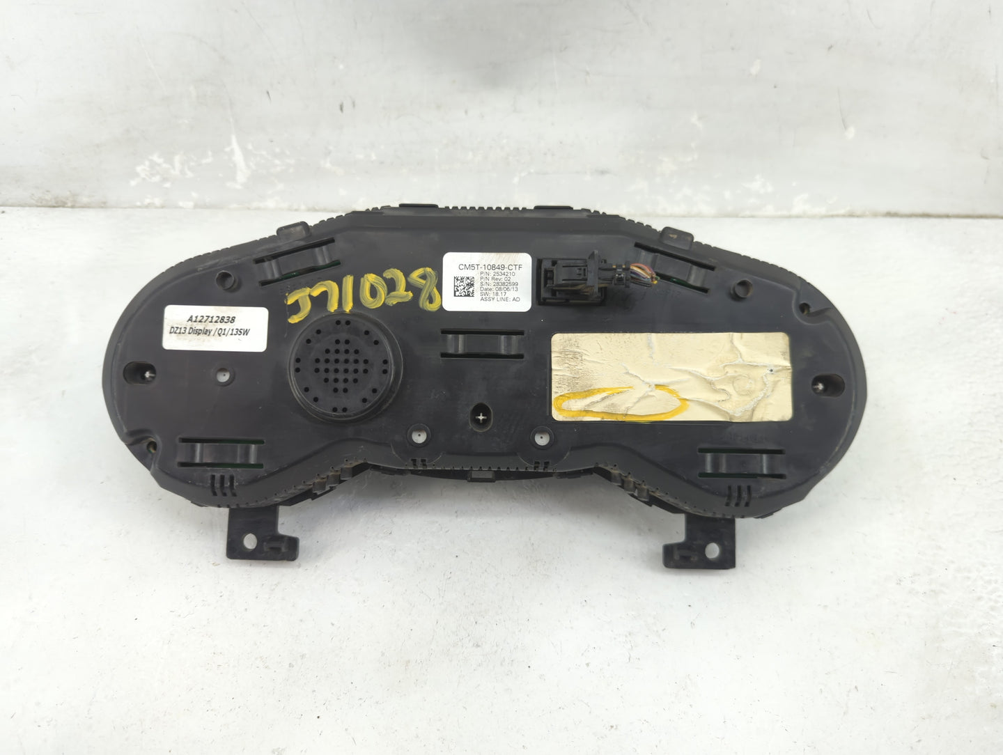 2013-2014 Ford Focus Instrument Cluster Speedometer Gauges P/N:CM5T-10849-CTF 2534210 Fits Fits 2013 2014 OEM Used Auto Part