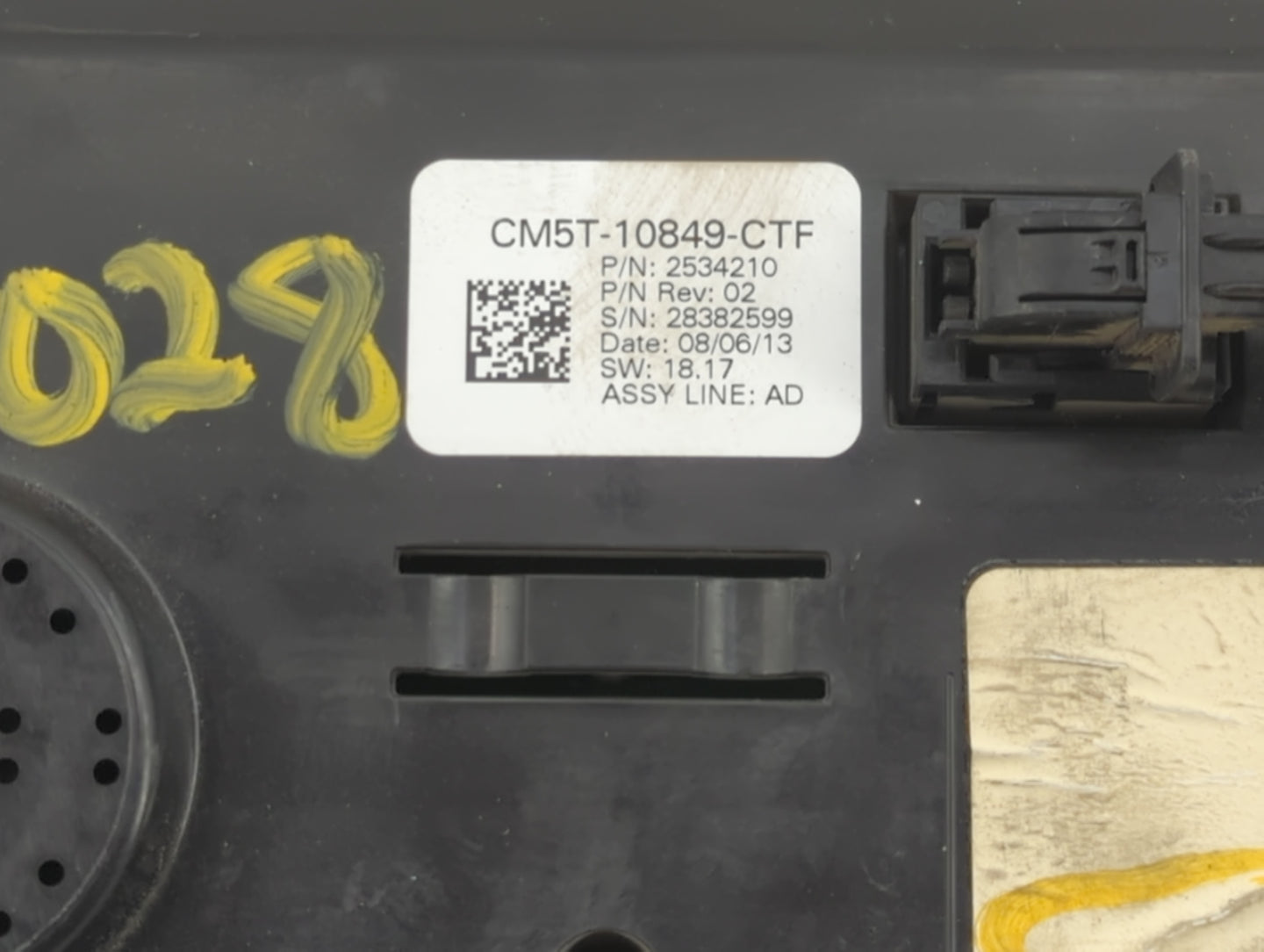 2013-2014 Ford Focus Instrument Cluster Speedometer Gauges P/N:CM5T-10849-CTF 2534210 Fits Fits 2013 2014 OEM Used Auto Part