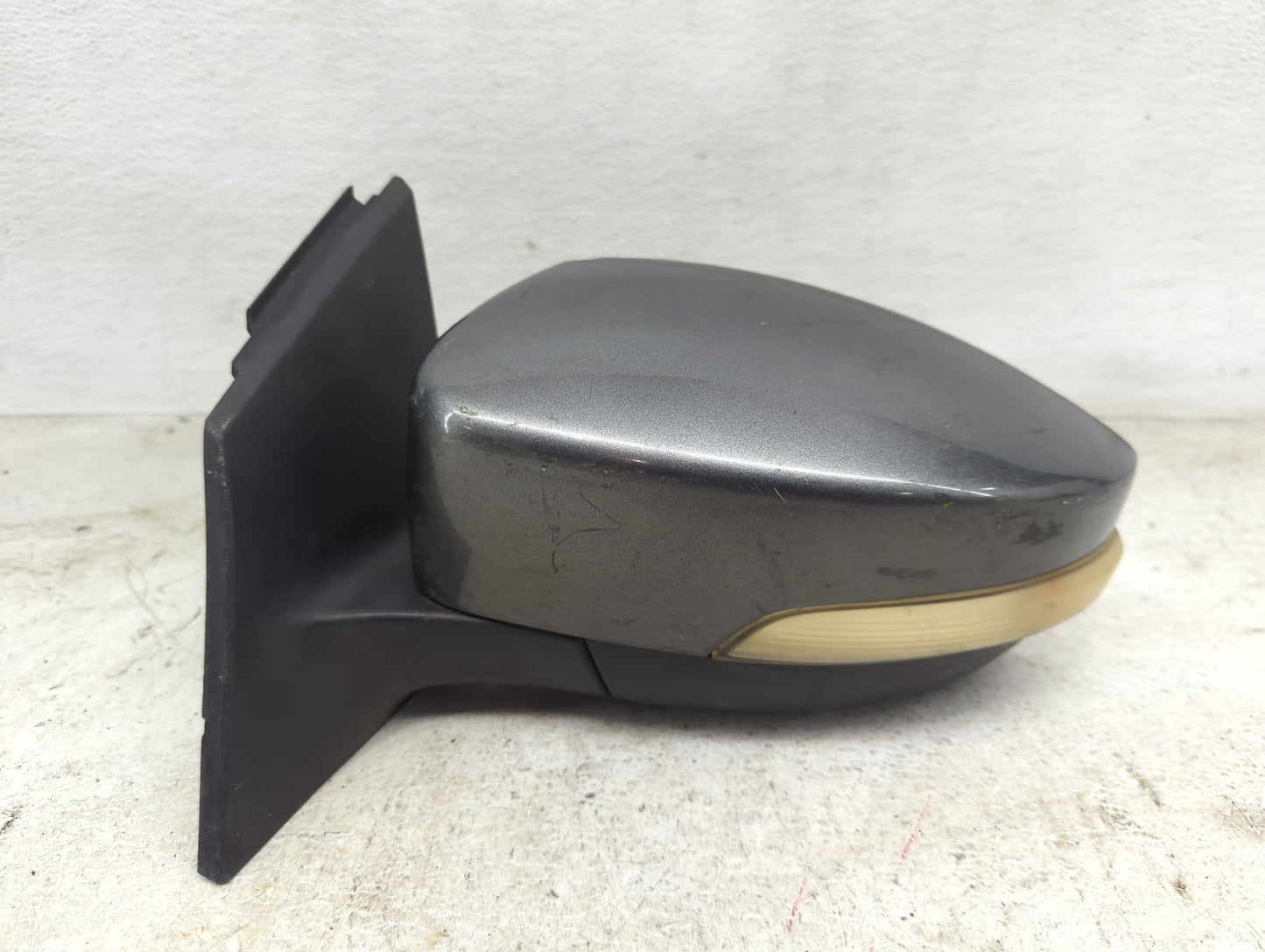 2012-2014 Ford Focus Driver Side View Mirror - Left Door Mirror OEM Used - Oemusedautoparts1.com