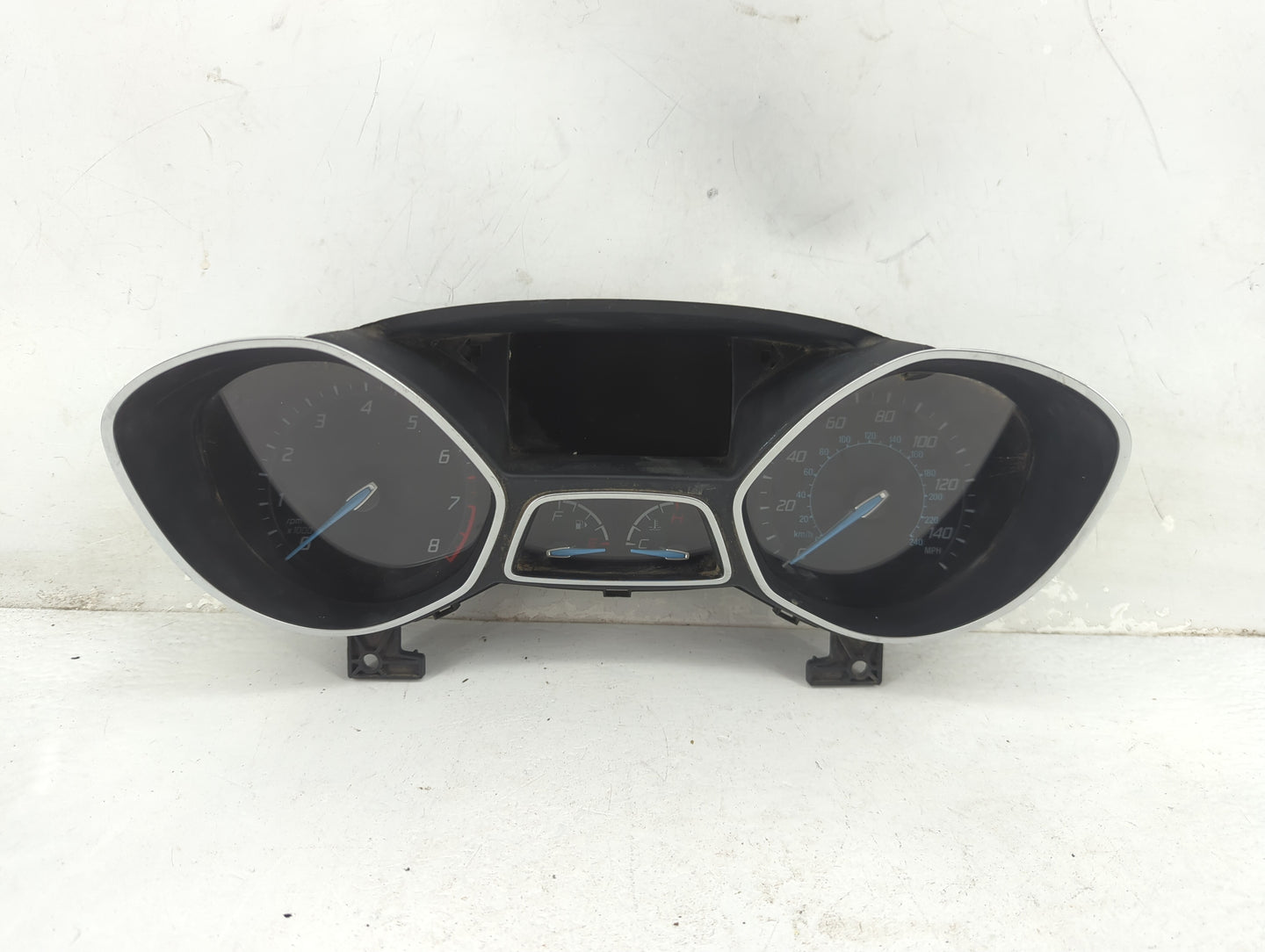 2013-2014 Ford Focus Instrument Cluster Speedometer Gauges P/N:CM5T-10849-CTG CM5T-10849-CT6 Fits Fits 2013 2014 OEM Used Au