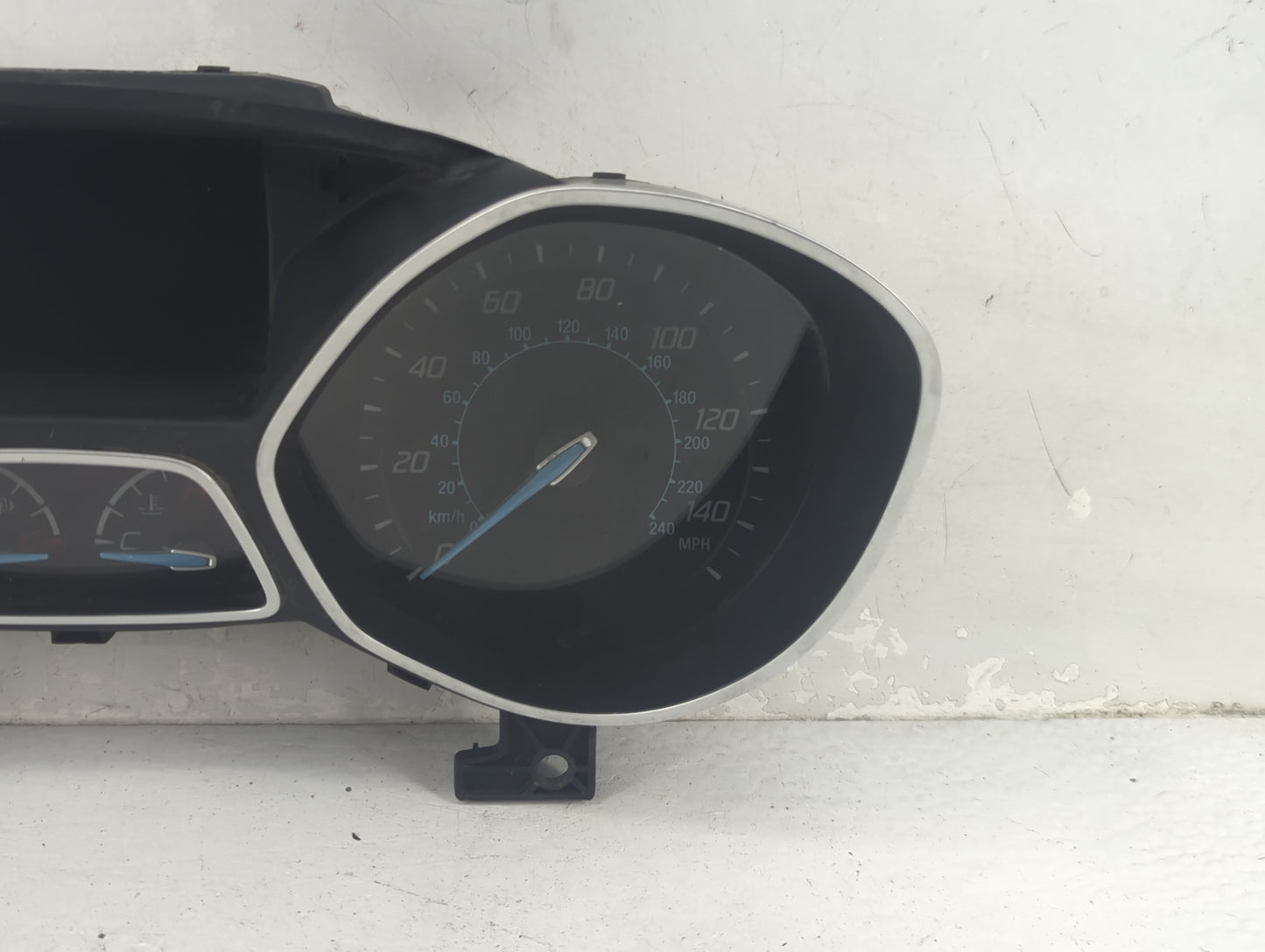 2013-2014 Ford Focus Instrument Cluster Speedometer Gauges P/N:CM5T-10849-CTG 2534210 Fits Fits 2013 2014 OEM Used Auto Part