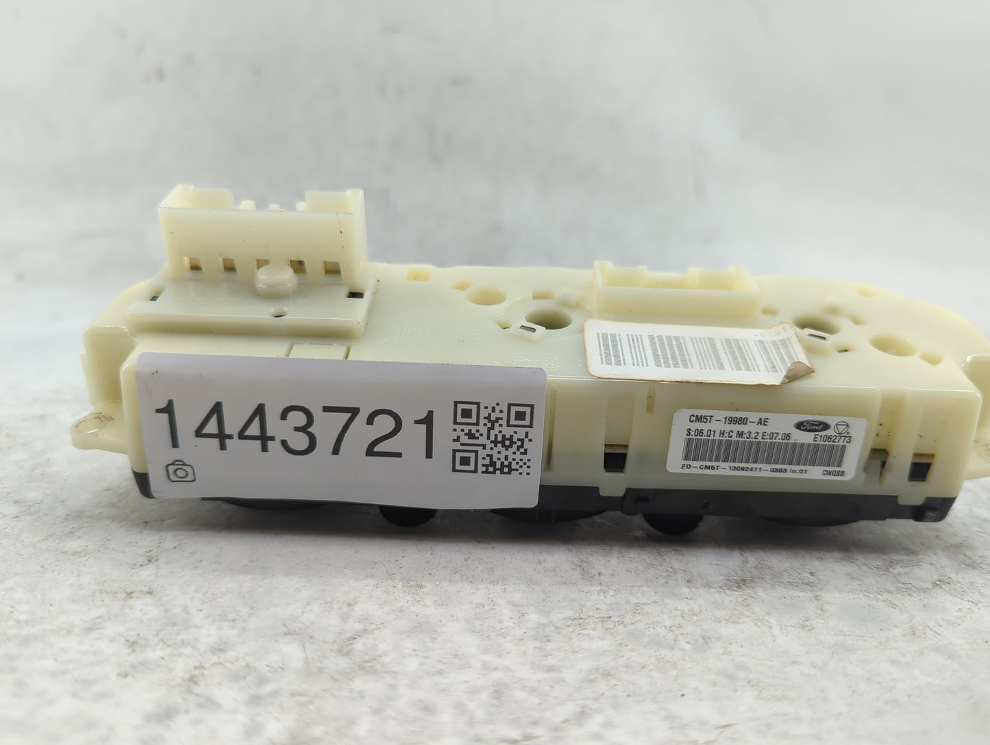 2013-2014 Ford Focus Climate Control Module Temperature AC/Heater Replacement P/N:CM5T-19980-AE Fits Fits 2013 2014 OEM Used