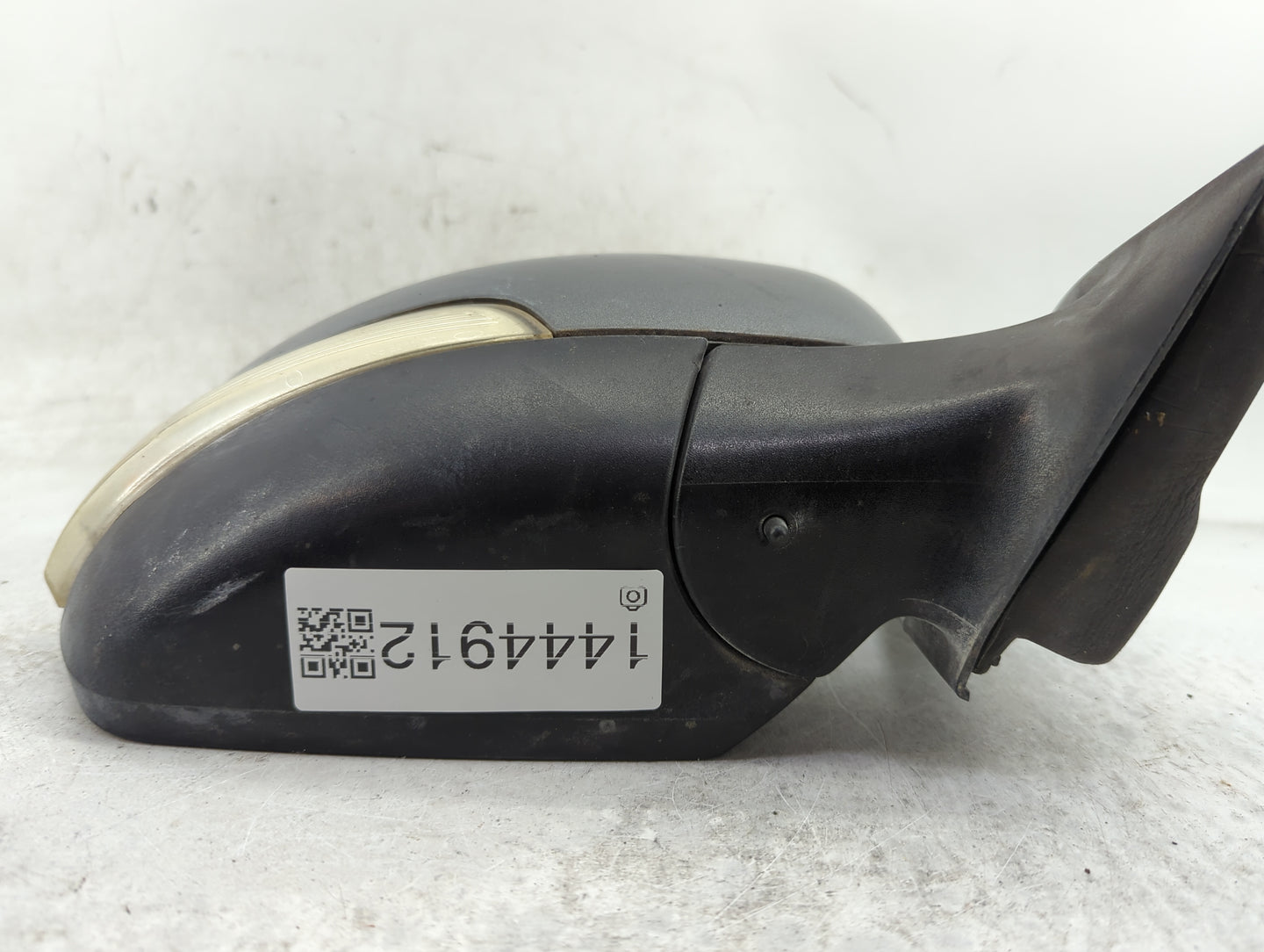 2012-2014 Ford Focus Driver Side View Mirror - Left Door Mirror OEM Used - Oemusedautoparts1.com