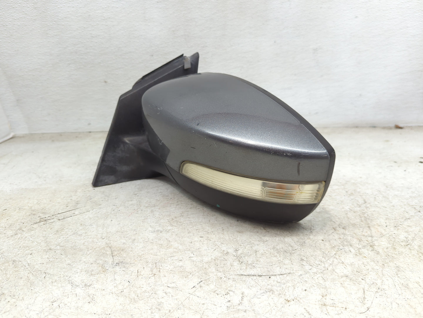 2012-2014 Ford Focus Driver Side View Mirror - Left Door Mirror OEM Used - Oemusedautoparts1.com