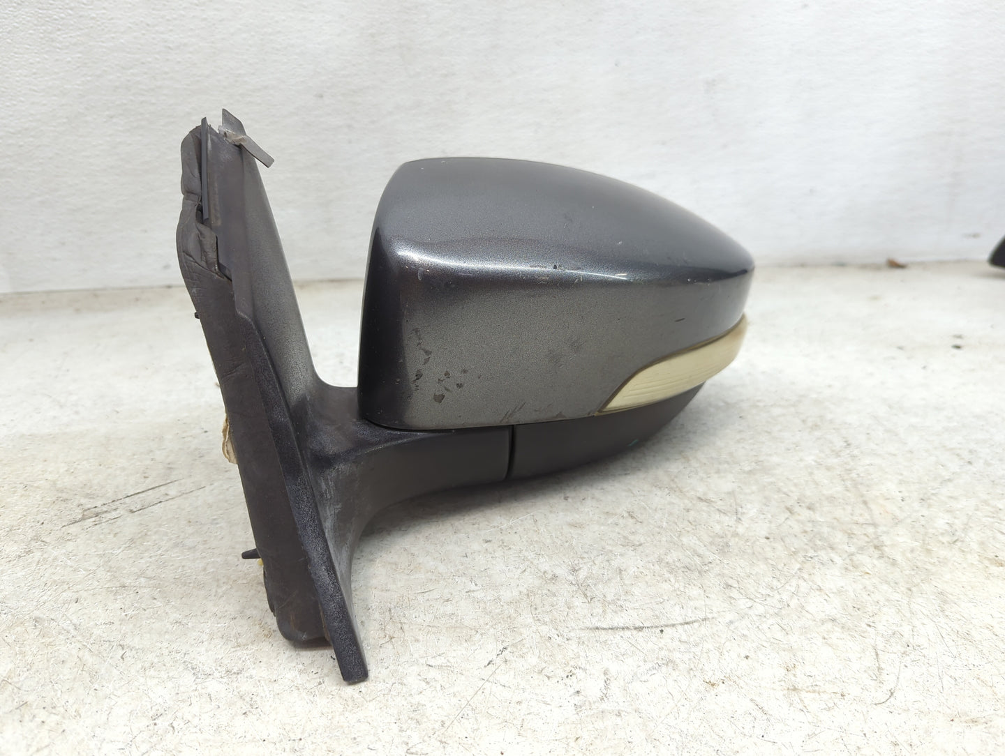 2012-2014 Ford Focus Driver Side View Mirror - Left Door Mirror OEM Used - Oemusedautoparts1.com