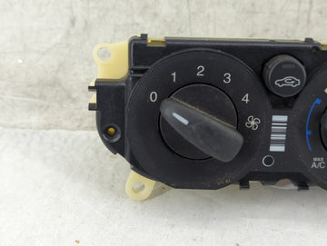2013-2014 Ford Focus Climate Control Module Temperature AC/Heater Replacement P/N:E1062773 FD-CM5T-13111121-0101 Fits OEM Used Auto Parts