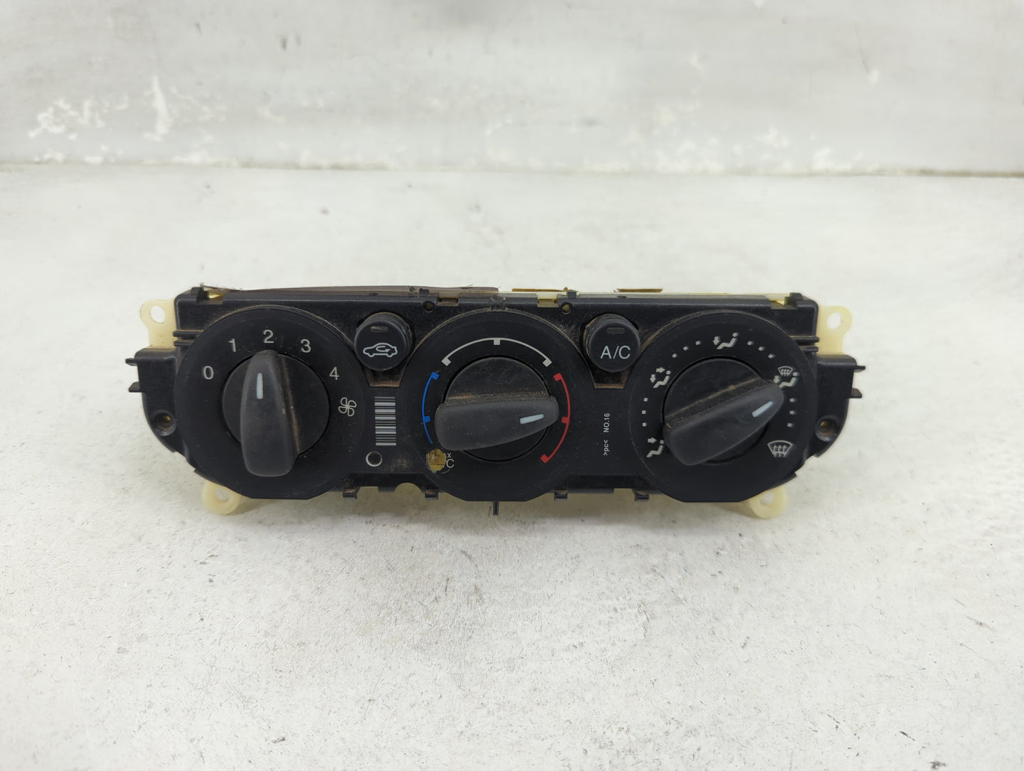 2013-2014 Ford Focus Climate Control Module Temperature AC/Heater Replacement P/N:E1062773 FD-CM5T-12101111-0639 Fits OEM Us