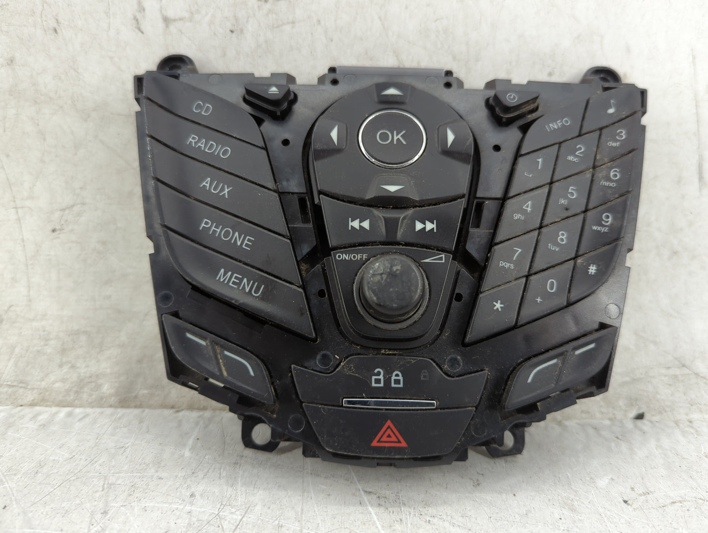 2013-2014 Ford Focus Radio AM FM Cd Player Receiver Replacement P/N:CM5T18K811LC Fits Fits 2013 2014 OEM Used Auto Parts - O