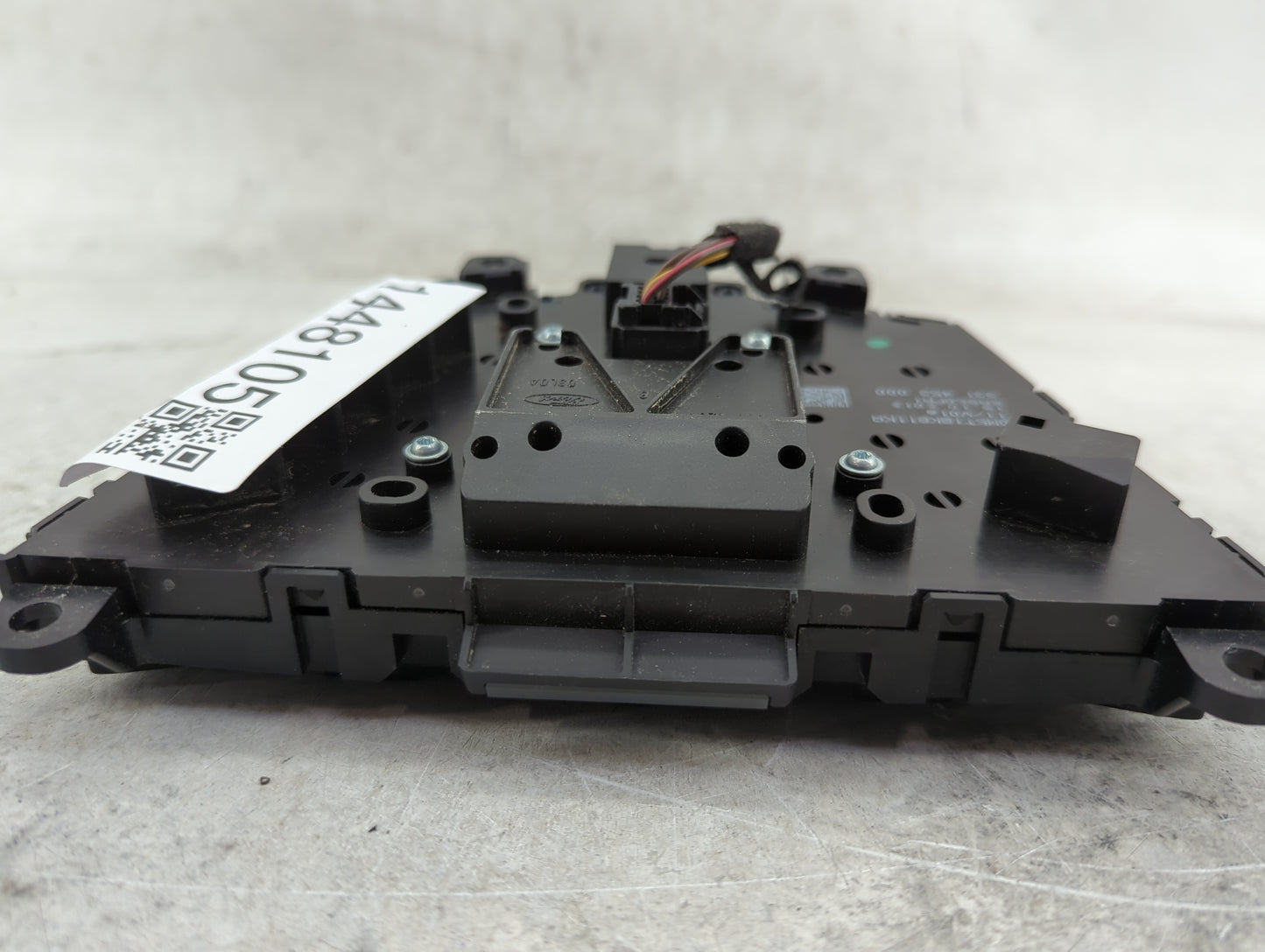 2013-2014 Ford Focus Radio AM FM Cd Player Receiver Replacement P/N:BM5T18K811KA Fits Fits 2013 2014 OEM Used Auto Parts - O