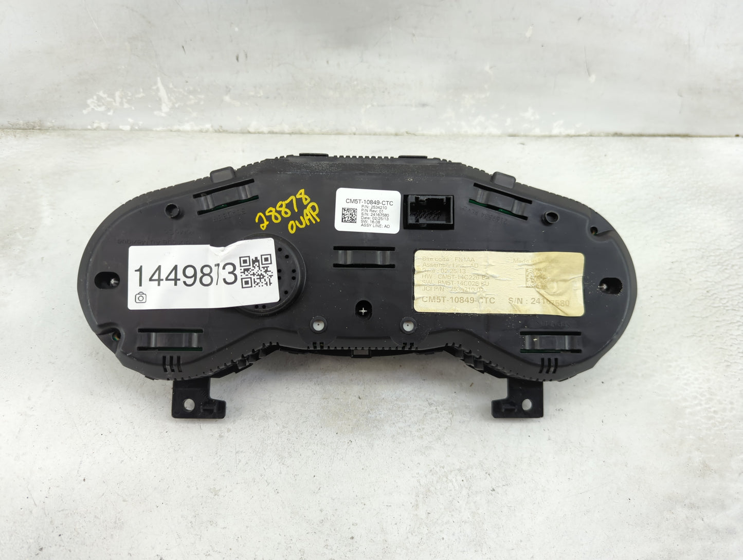 2013-2014 Ford Focus Instrument Cluster Speedometer Gauges P/N:2534210 CM5T-10849-CTC Fits Fits 2013 2014 OEM Used Auto Part
