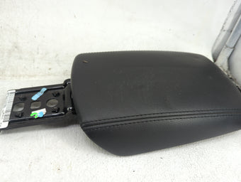 compare product 2014 Ford Focus Center Console Armrest Cover Lid P/N:8765582 1080843X-14-CB Fits OEM Used Auto Parts