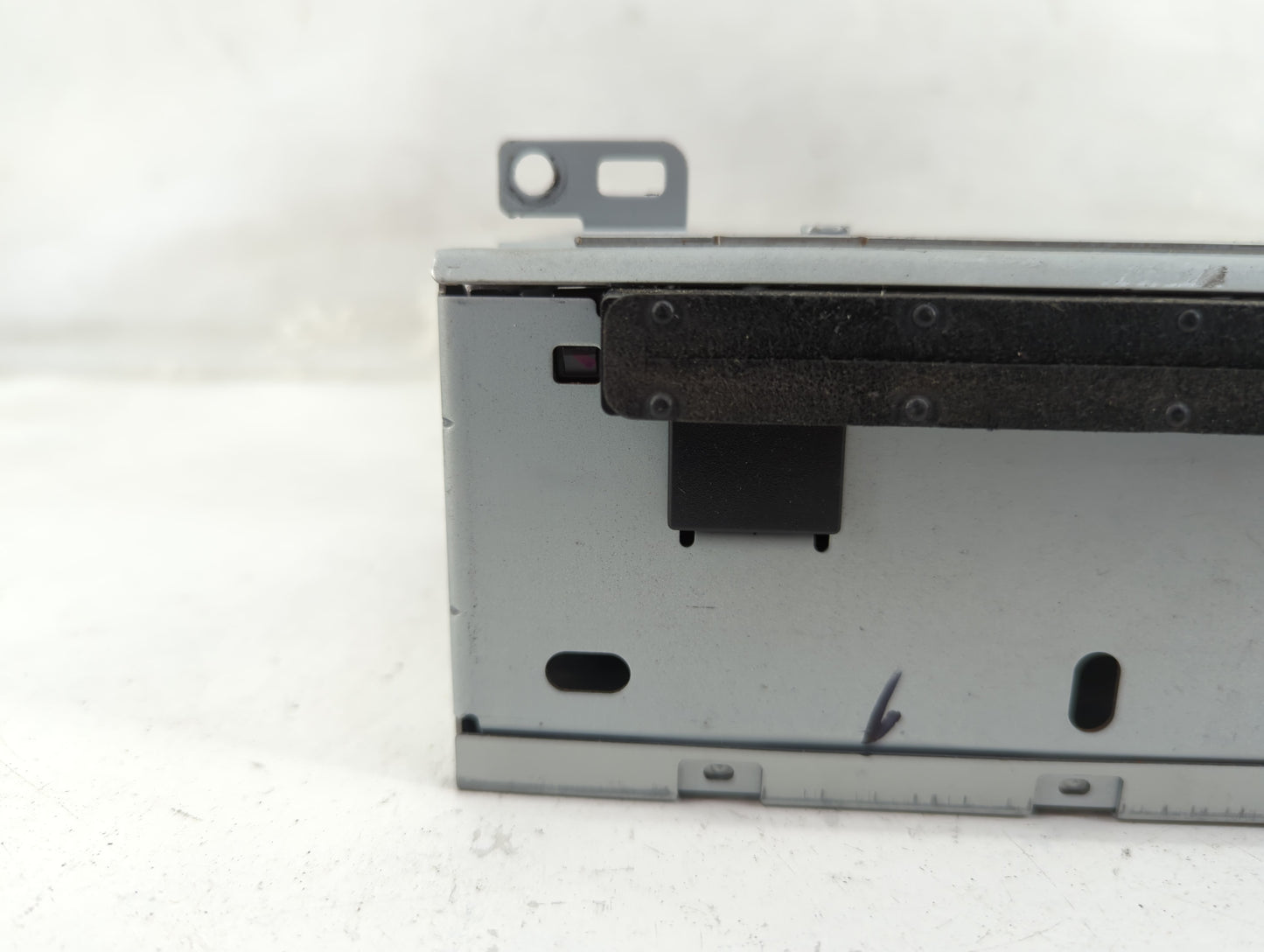 2012-2014 Ford Focus Radio AM FM Cd Player Receiver Replacement P/N:CM5T-19C107-HC Fits Fits 2012 2013 2014 OEM Used Auto Pa