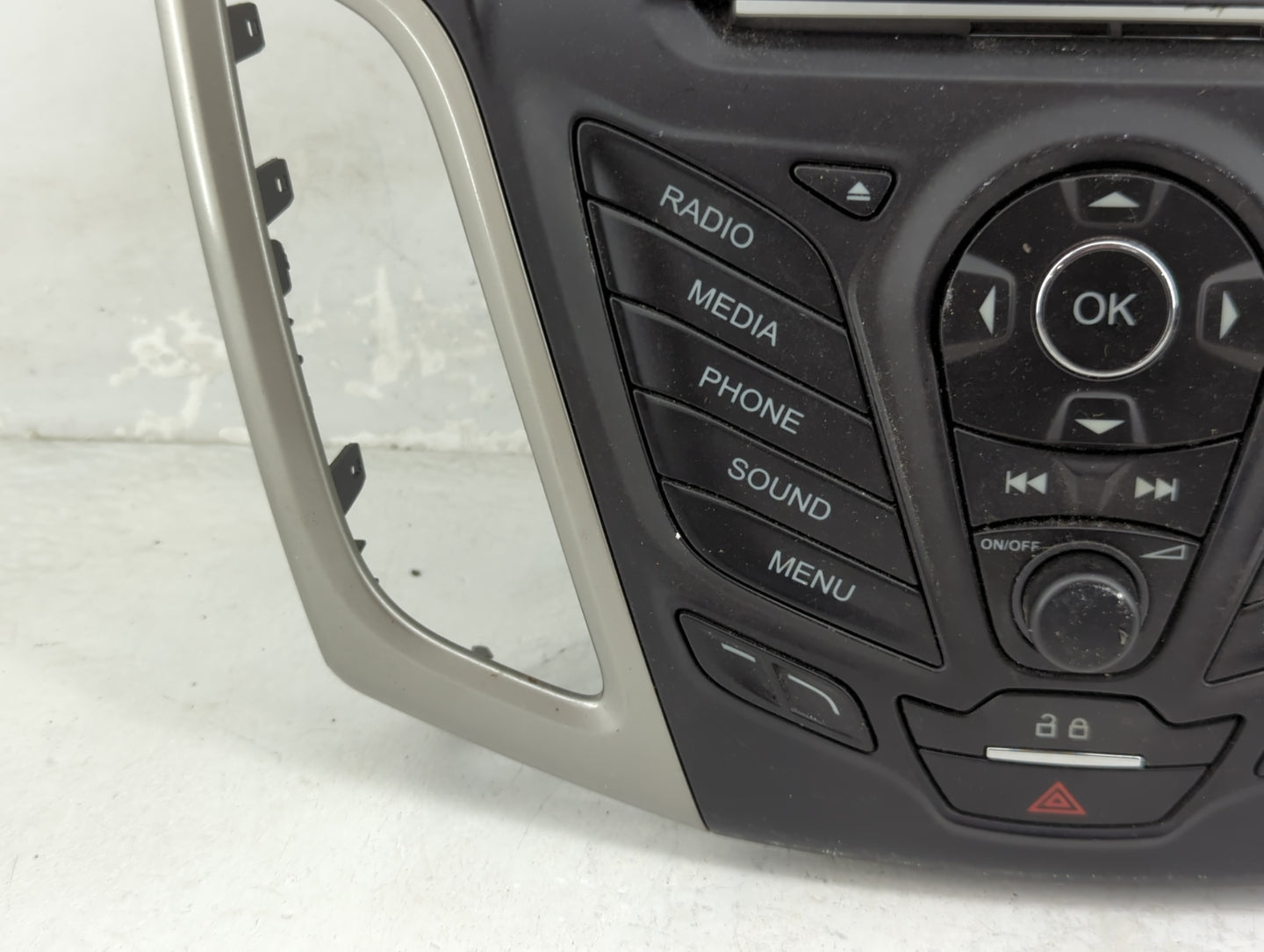 2013-2014 Ford Focus Radio Control Panel 1466250 - Oemusedautoparts1.com