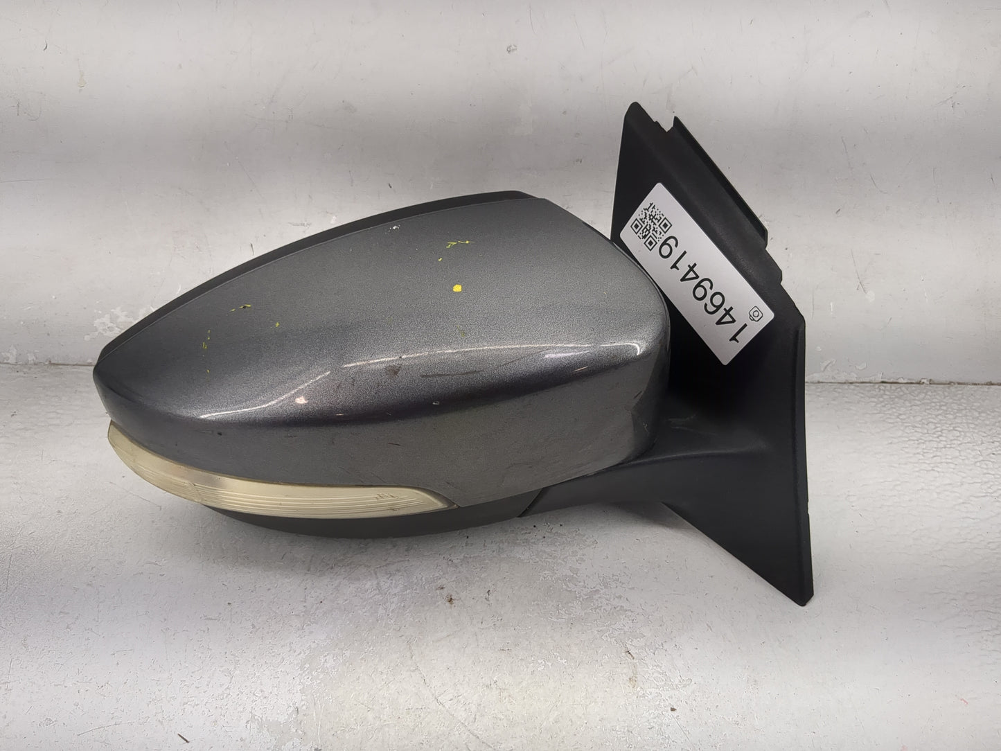 2012-2014 Ford Focus Passenger Side View Mirror - Right Door Mirror OEM Used - Oemusedautoparts1.com