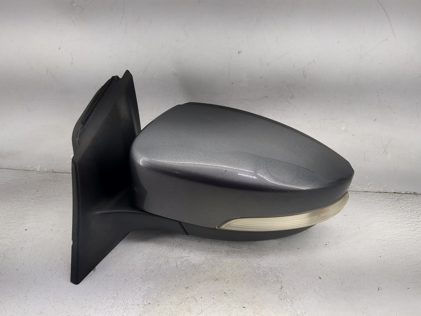2012-2014 Ford Focus Driver Side View Mirror - Left Door Mirror OEM Used - Oemusedautoparts1.com