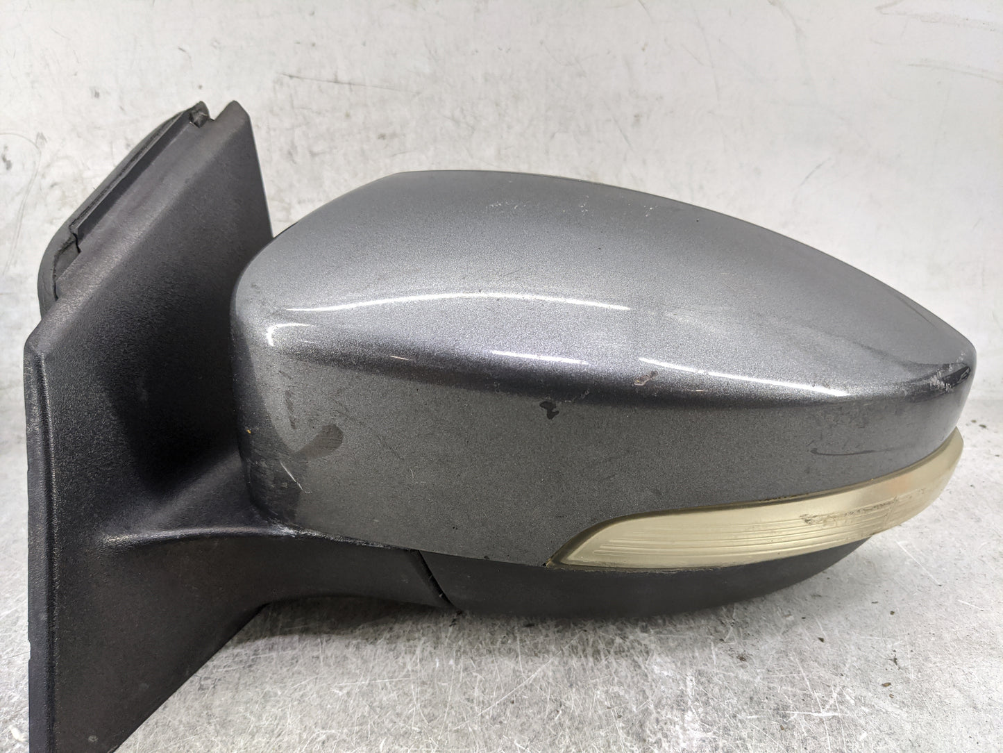 2012-2014 Ford Focus Driver Side View Mirror - Left Door Mirror OEM Used - Oemusedautoparts1.com