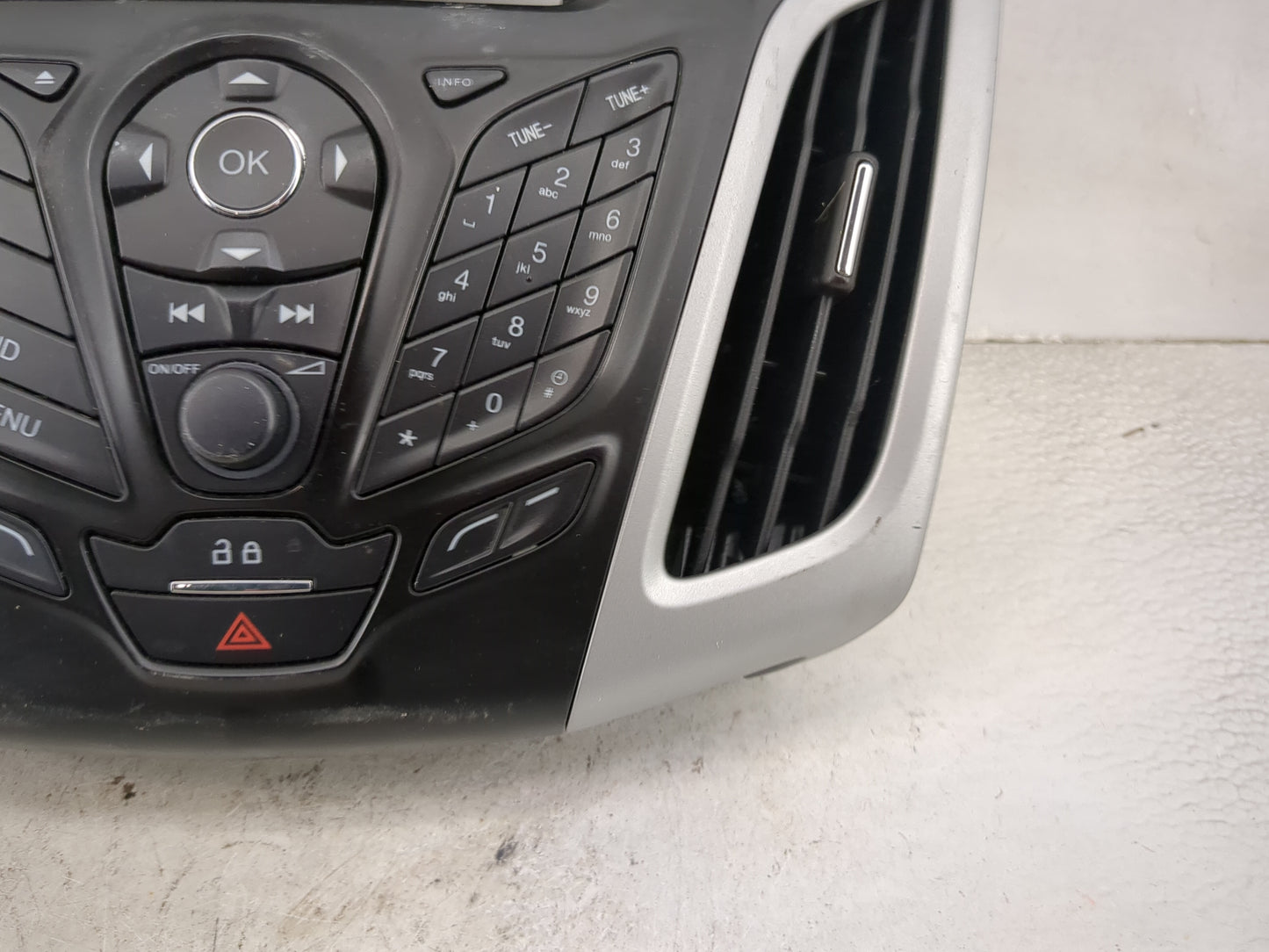 2013-2014 Ford Focus Radio Control Panel Black - Oemusedautoparts1.com