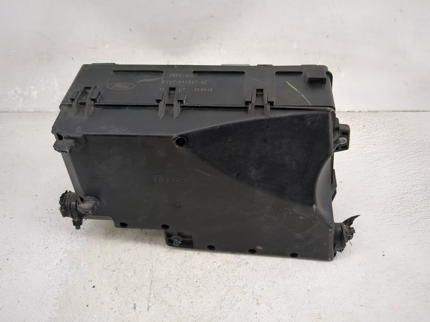 2014 Ford Focus Fusebox Fuse Box Panel Relay Module P/N:AV6T-14A067-AC 5B0Q10107 Fits OEM Used Auto Parts - Oemusedautoparts
