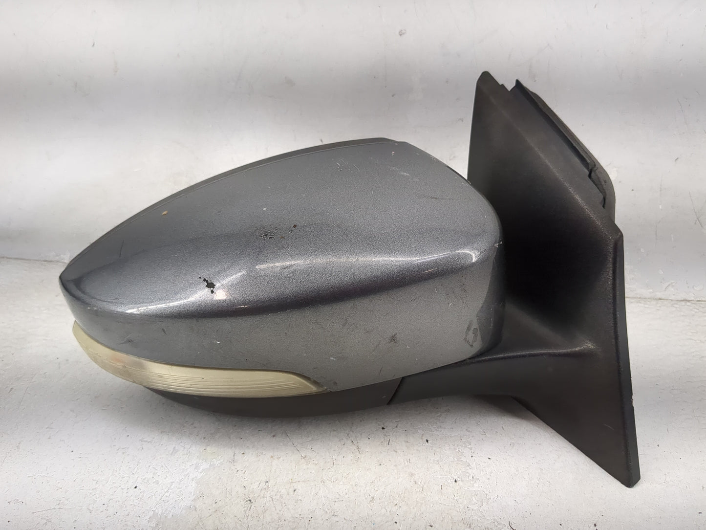 2012-2014 Ford Focus Driver Side View Mirror - Left Door Mirror OEM Used - Oemusedautoparts1.com