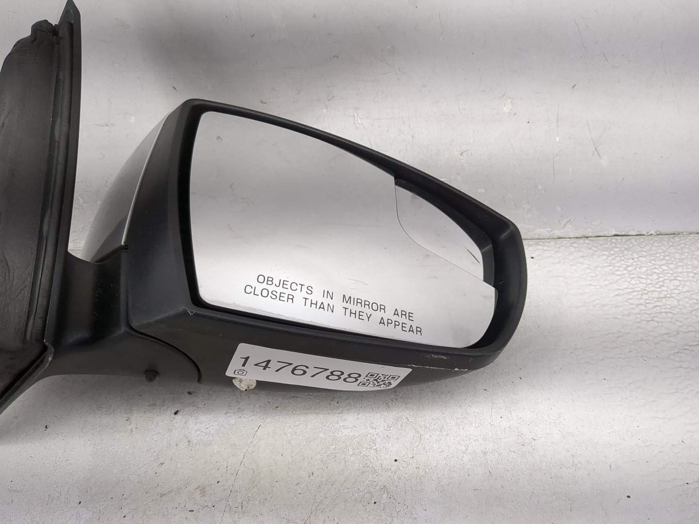 2012-2014 Ford Focus Passenger Side View Mirror - Right Door Mirror OEM Used - Oemusedautoparts1.com