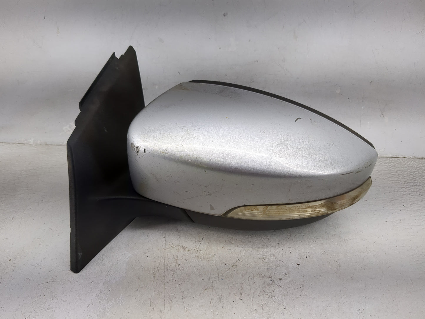 2012-2014 Ford Focus Driver Side View Mirror - Left Door Mirror OEM Used - Oemusedautoparts1.com