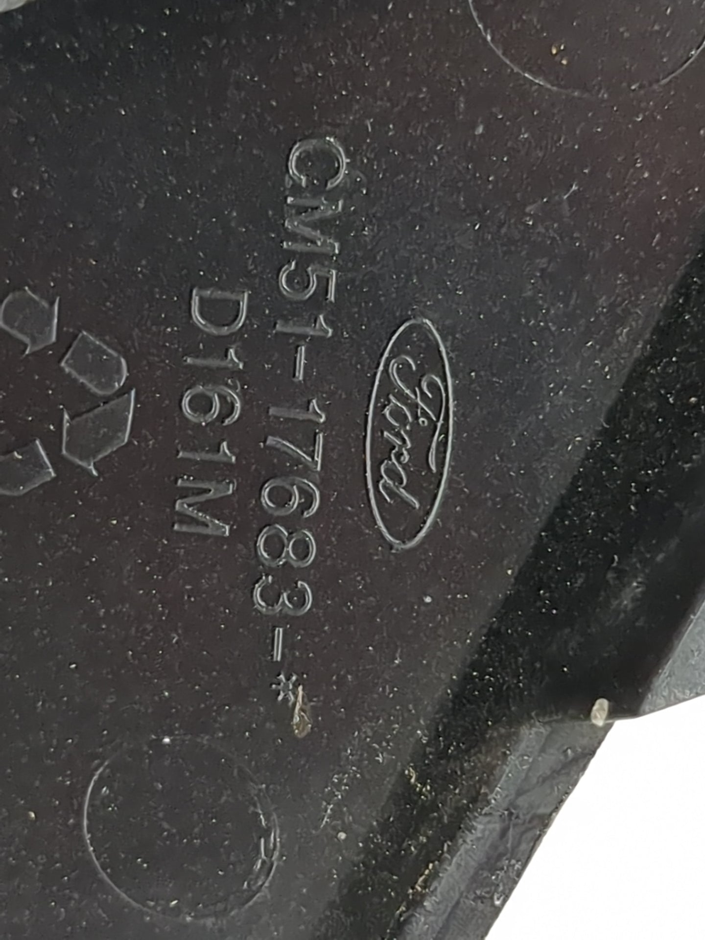 2014 Ford Focus Driver Side View Mirror - Left Door Mirror OEM Used - Oemusedautoparts1.com