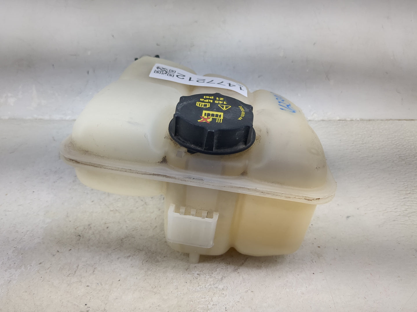 2012-2018 Ford Focus Radiator Coolant Overflow Expansion Tank Bottle 1477212 - Oemusedautoparts1.com