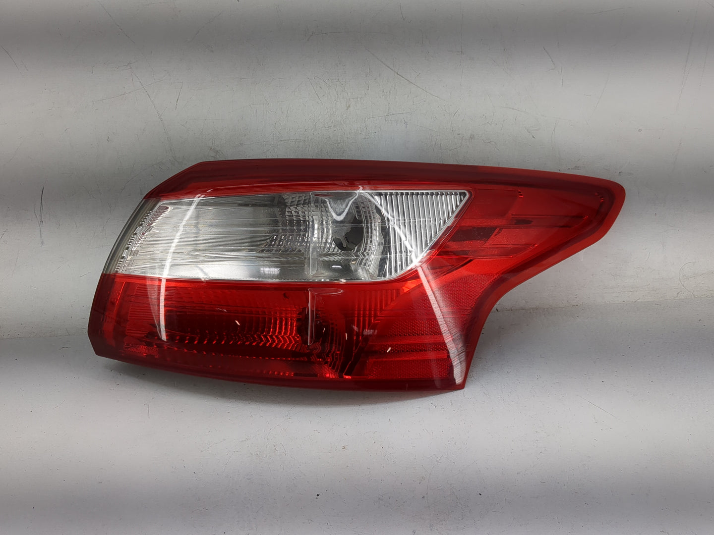 2014 Ford Focus Tail Light Assembly Passenger Right OEM P/N:44ZH-2067A Fits OEM Used Auto Parts - Oemusedautoparts1.com