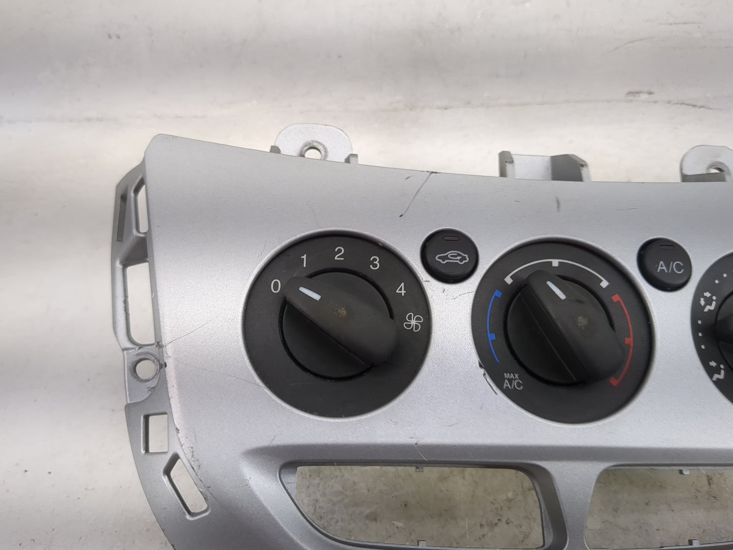 2013-2014 Ford Focus Climate Control Module Temperature AC/Heater Replacement P/N:CM5T-19980-AE Fits Fits 2013 2014 OEM Used