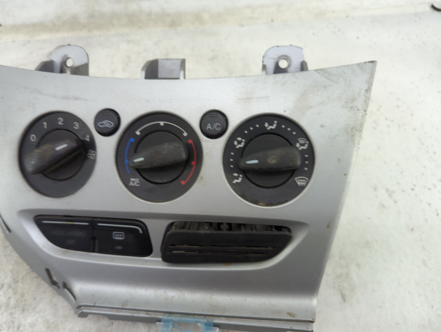 2013-2014 Ford Focus Climate Control Module Temperature AC/Heater Replacement P/N:CM5T-19980-AF Fits Fits 2013 2014 OEM Used
