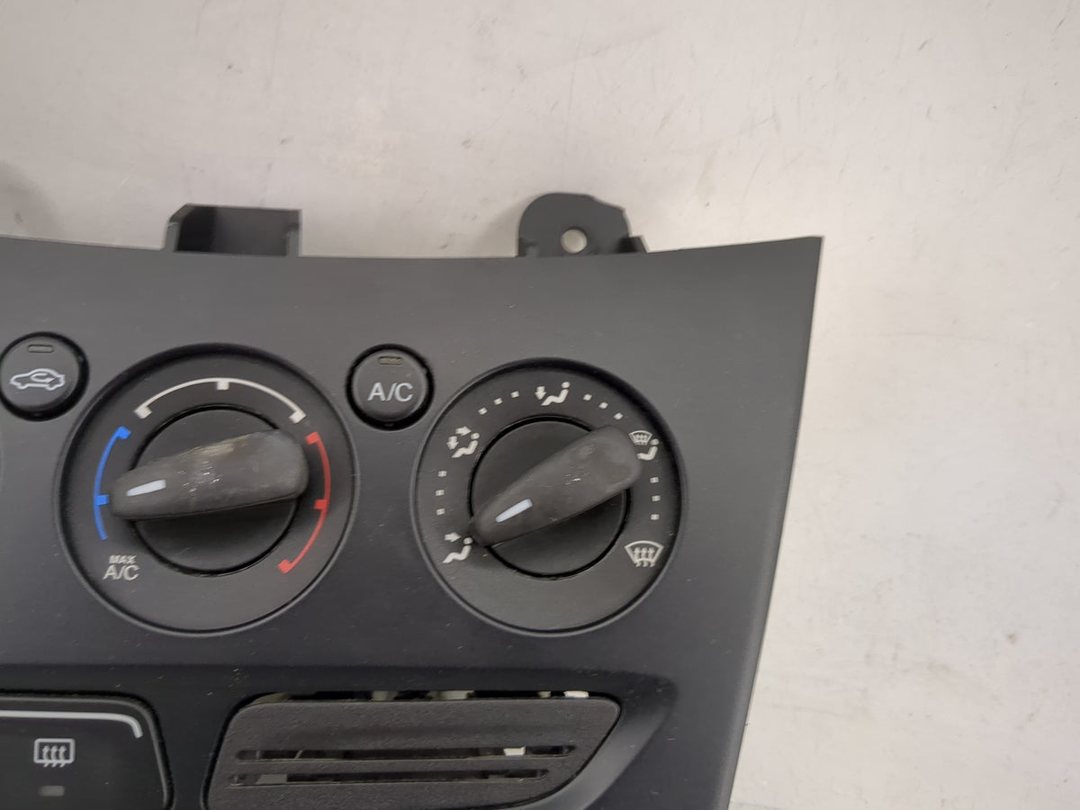 2013-2014 Ford Focus Climate Control Module Temperature AC/Heater Replacement P/N:CM5T-19980-AF Fits Fits 2013 2014 OEM Used
