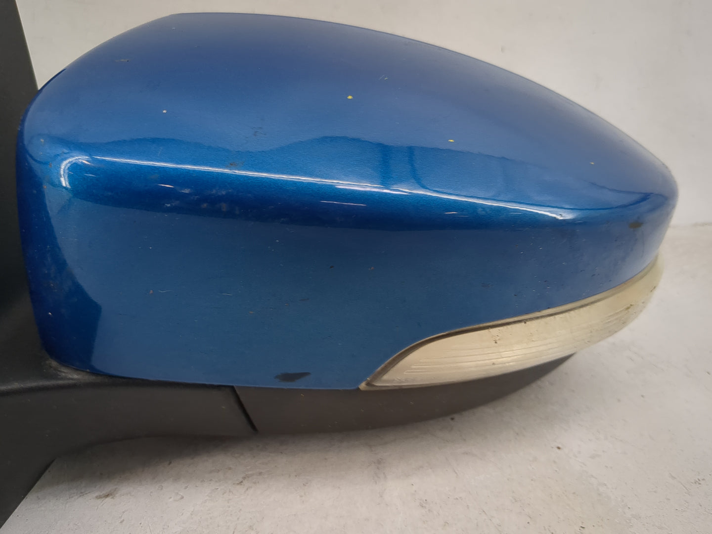 2012-2014 Ford Focus Driver Side View Mirror - Left Door Mirror OEM Used - Oemusedautoparts1.com