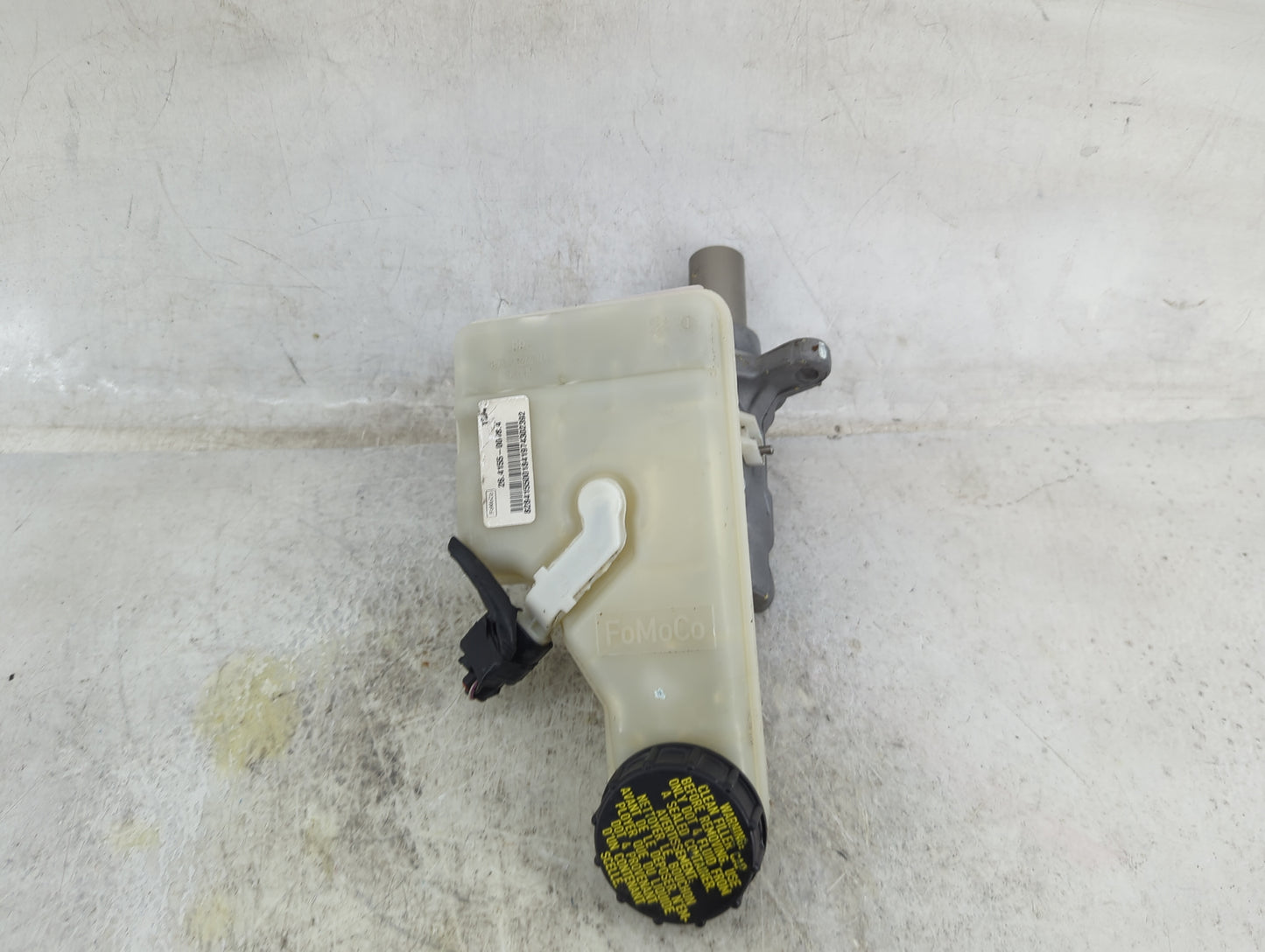 2012-2018 Ford Focus Brake Master Cylinder 1490840 - Oemusedautoparts1.com