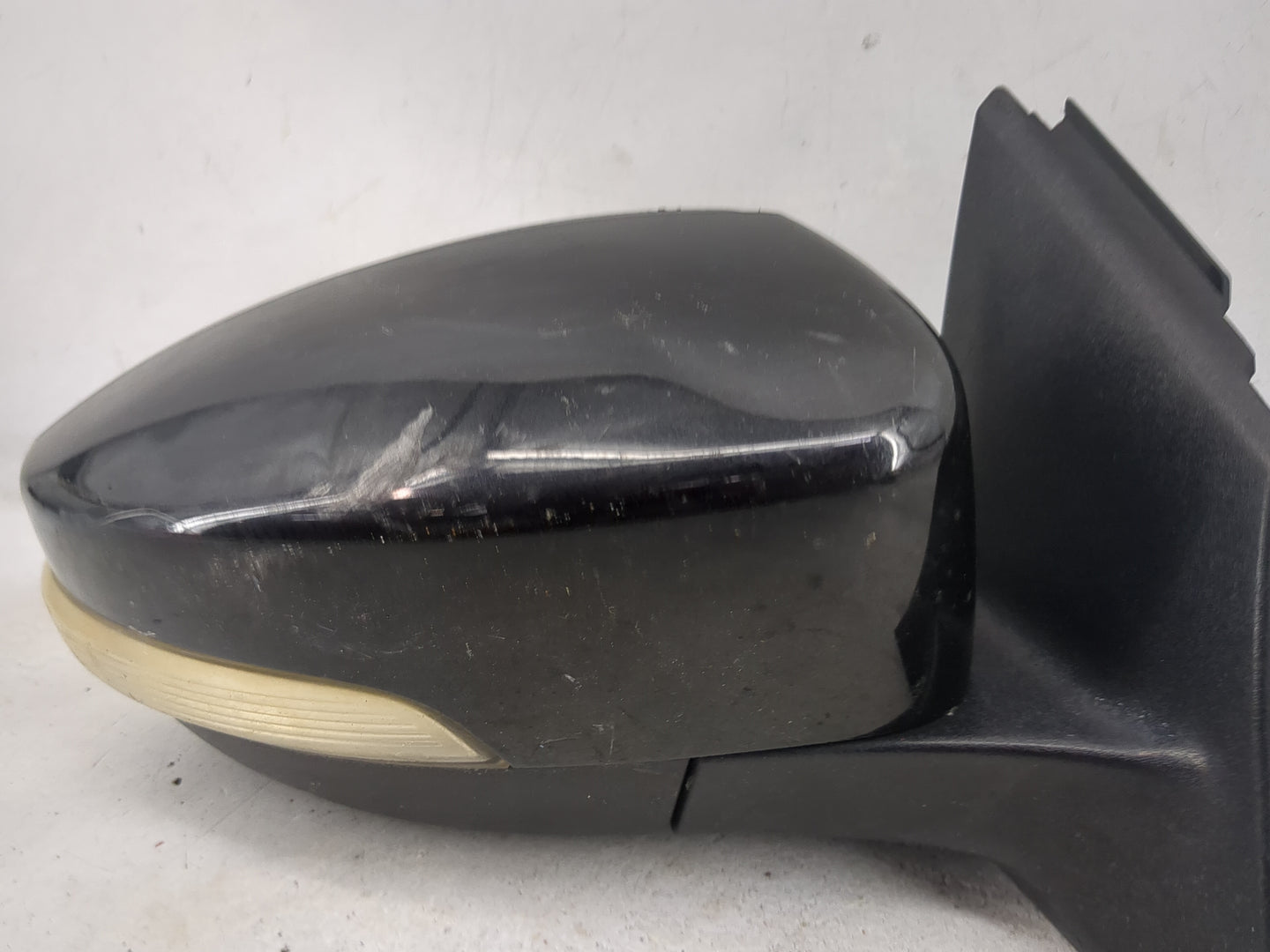 2012-2014 Ford Focus Passenger Side View Mirror - Right Door Mirror OEM Used - Oemusedautoparts1.com