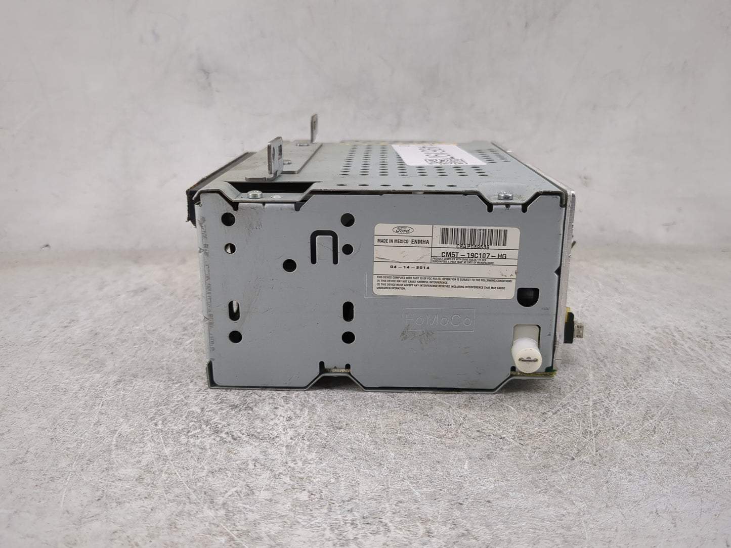 2012-2014 Ford Focus Radio AM FM Cd Player Receiver Replacement P/N:CM5T-19C107-HG Fits Fits 2012 2013 2014 OEM Used Auto Pa