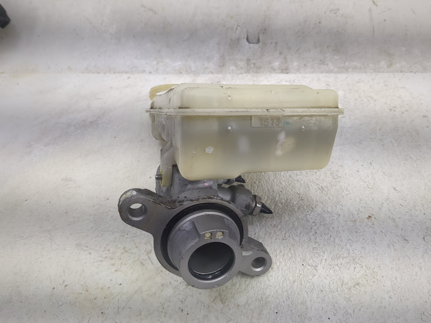 2012-2018 Ford Focus Brake Master Cylinder 1497393 - Oemusedautoparts1.com