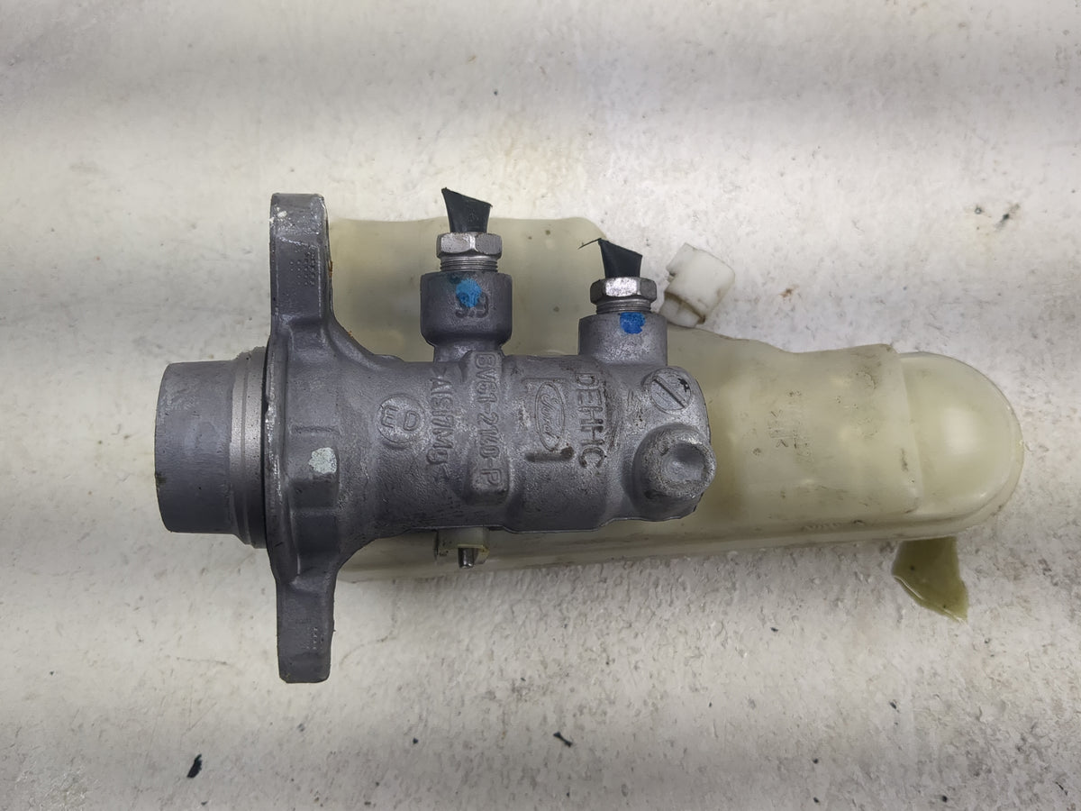 2012-2018 Ford Focus Brake Master Cylinder 1497393 - Oemusedautoparts1.com