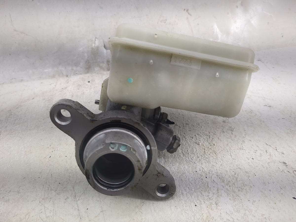 2012-2018 Ford Focus Brake Master Cylinder 1497981 - Oemusedautoparts1.com