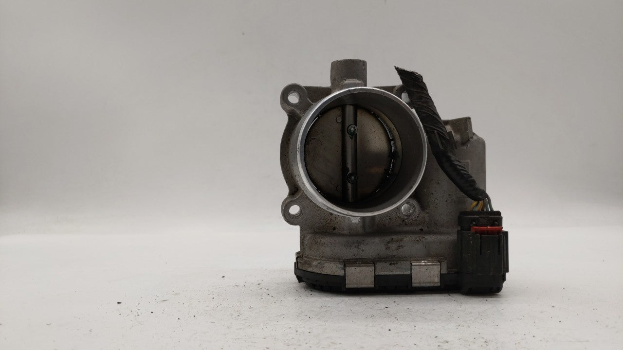 2014-2018 Ford Focus Throttle Body P/N:DS7E-9F991-BB Fits Fits 2014 2015 2016 2017 2018 2019 OEM Used Auto Parts - Oemusedau