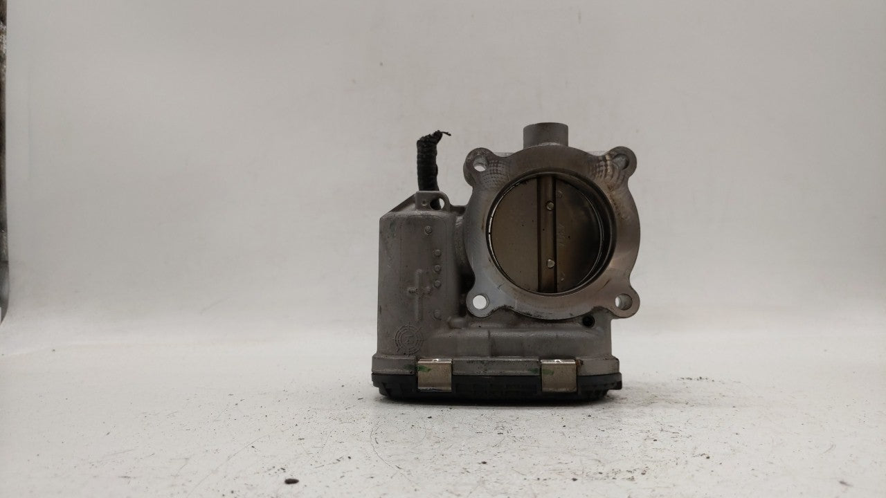 2014-2018 Ford Focus Throttle Body P/N:DS7E-9F991-BB Fits Fits 2014 2015 2016 2017 2018 2019 OEM Used Auto Parts - Oemusedau