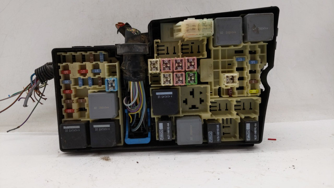 2012-2014 Ford Focus Fusebox Fuse Box Panel Relay Module P/N:AV6T-14A142-AB AV6T-14A142-AA, FU4T-14K733 Fits Fits 2012 2013 