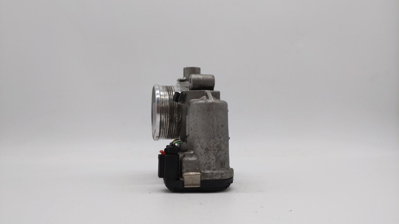 2014-2018 Ford Focus Throttle Body P/N:DS7E-9F991-BB Fits Fits 2014 2015 2016 2017 2018 2019 OEM Used Auto Parts - Oemusedau