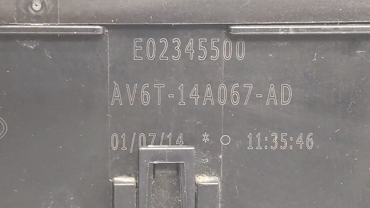 2012-2014 Ford Focus Fusebox Fuse Box Panel Relay Module P/N:AV6T-14A142-AB AV6T-14A142-AA, FU4T-14K733 Fits Fits 2012 2013 