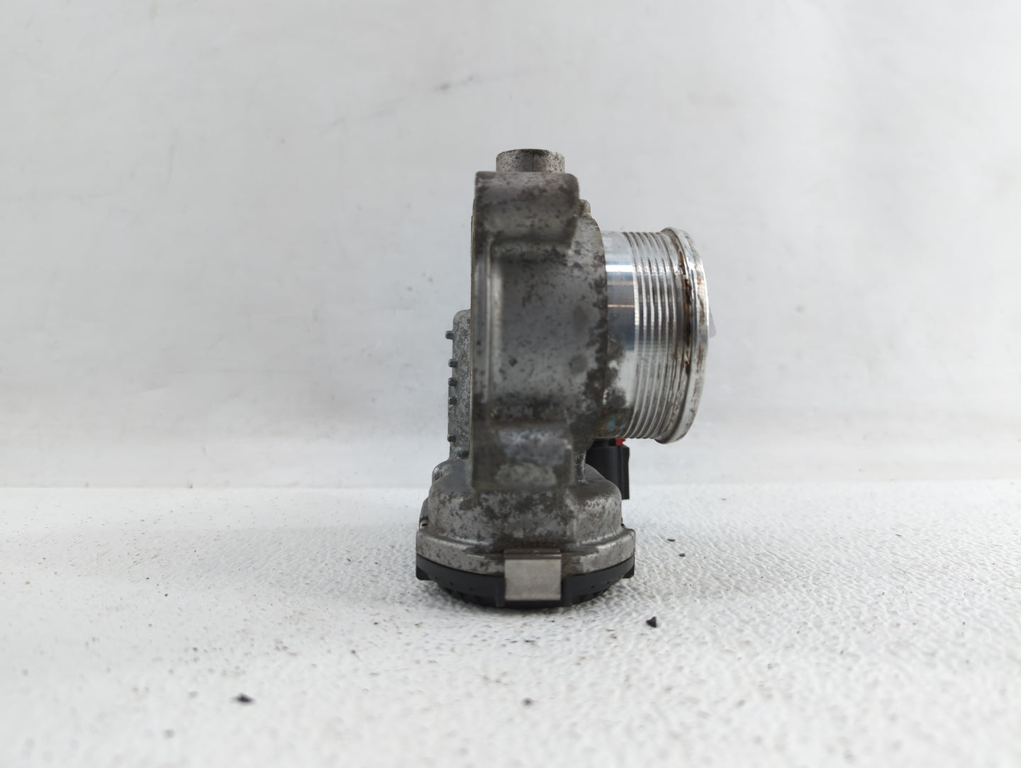 2014-2018 Ford Focus Throttle Body P/N:DS7E-9F991-BB Fits Fits 2014 2015 2016 2017 2018 2019 OEM Used Auto Parts - Oemusedau