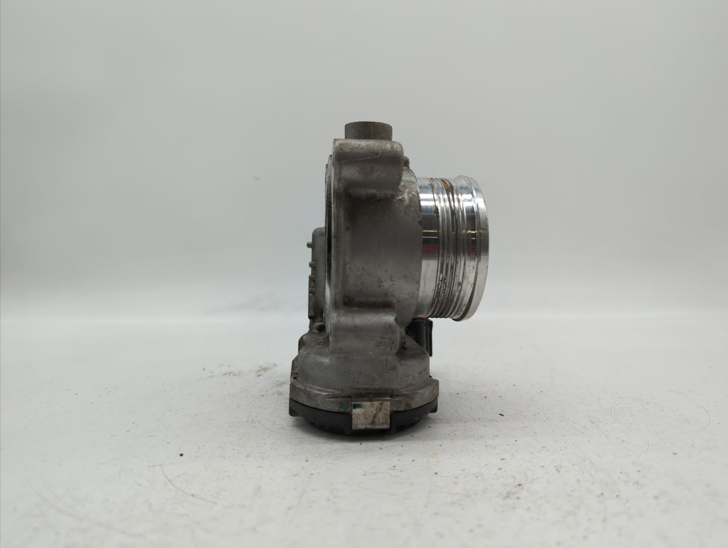 2014-2018 Ford Focus Throttle Body P/N:DS7E-9F991-BB Fits Fits 2014 2015 2016 2017 2018 2019 2020 2021 2022 OEM Used Auto Pa