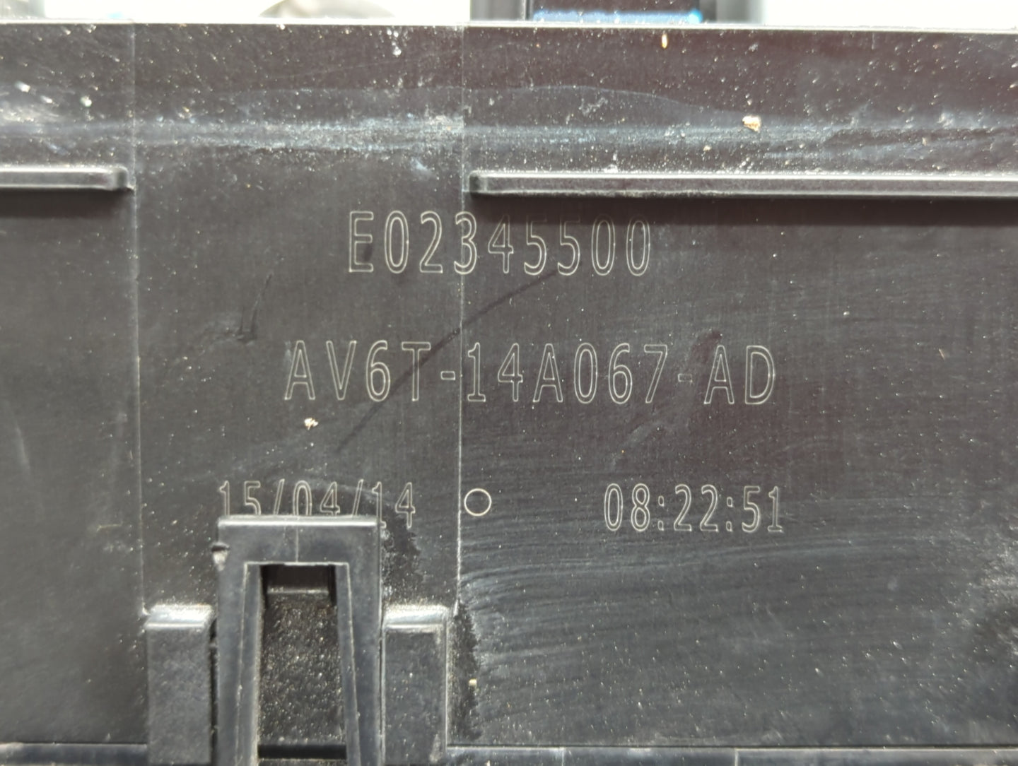 2012-2014 Ford Focus Fusebox Fuse Box Panel Relay Module P/N:AV6T-14A067-AD AV6T-14A067-AC, P2294037 Fits Fits 2012 2013 201