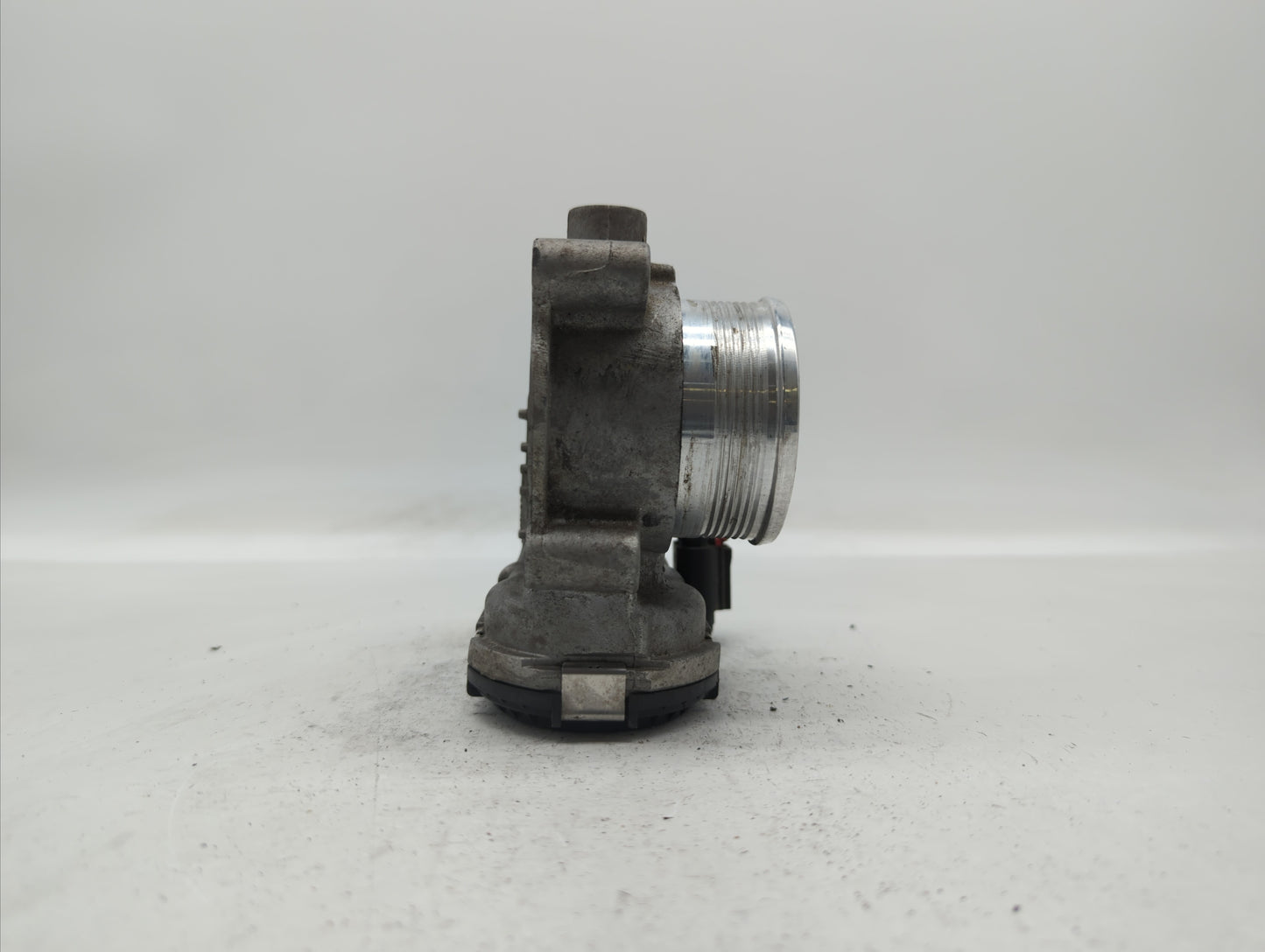 2014-2018 Ford Focus Throttle Body P/N:DS7E-9F991-BB Fits Fits 2014 2015 2016 2017 2018 2019 OEM Used Auto Parts - Oemusedau