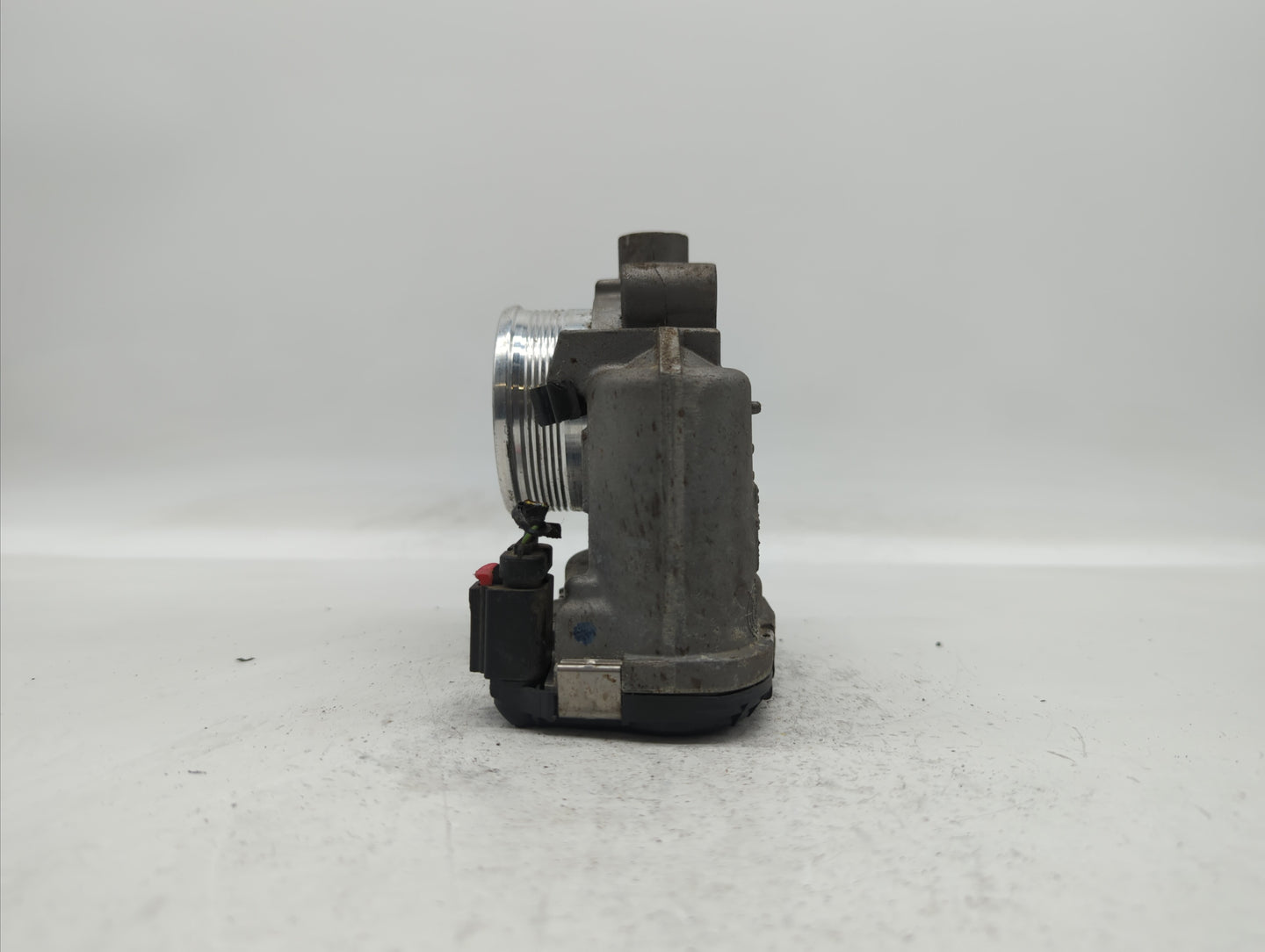 2014-2018 Ford Focus Throttle Body P/N:DS7E-9F991-BB Fits Fits 2014 2015 2016 2017 2018 2019 OEM Used Auto Parts - Oemusedau
