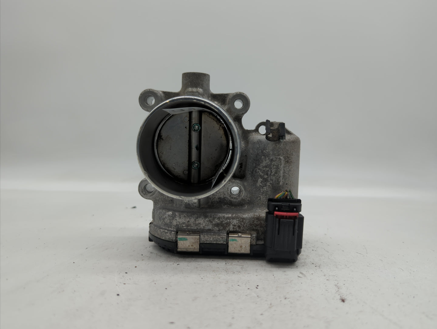 2014-2018 Ford Focus Throttle Body P/N:DS7E-9F991-BB Fits Fits 2014 2015 2016 2017 2018 2019 OEM Used Auto Parts - Oemusedau