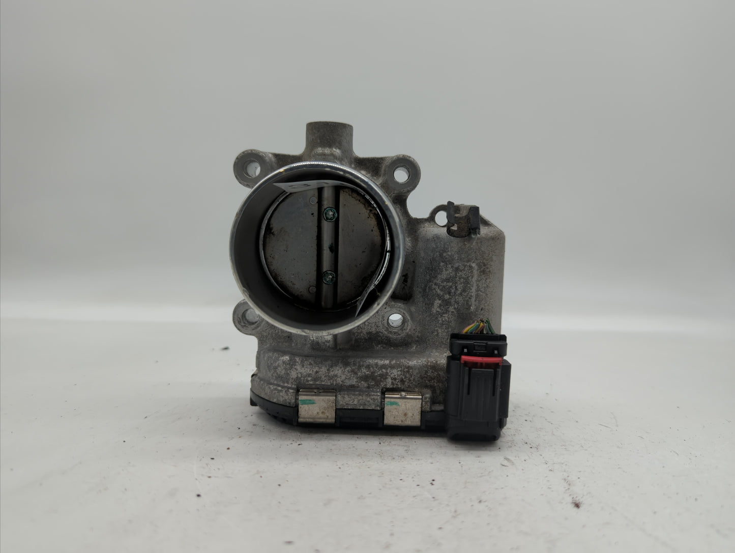 2014-2018 Ford Focus Throttle Body P/N:DS7E-9F991-BB Fits Fits 2014 2015 2016 2017 2018 2019 OEM Used Auto Parts - Oemusedau